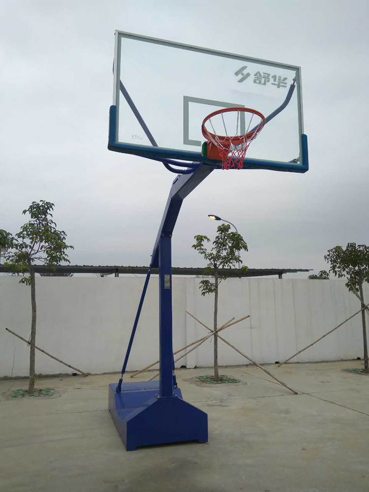 篮球架