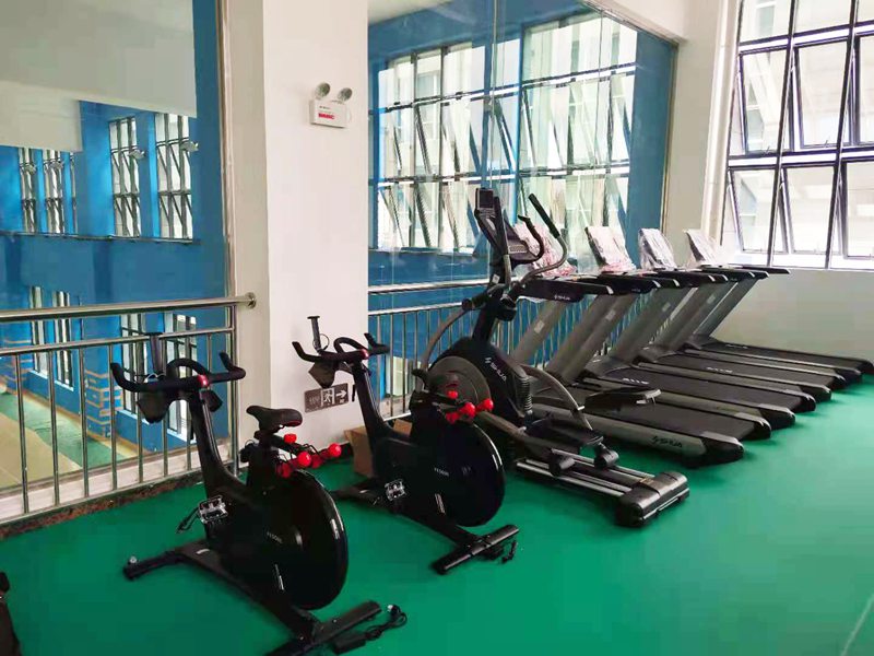 部队体能训练器材-广西快盈VIII体育健身器材有限公司